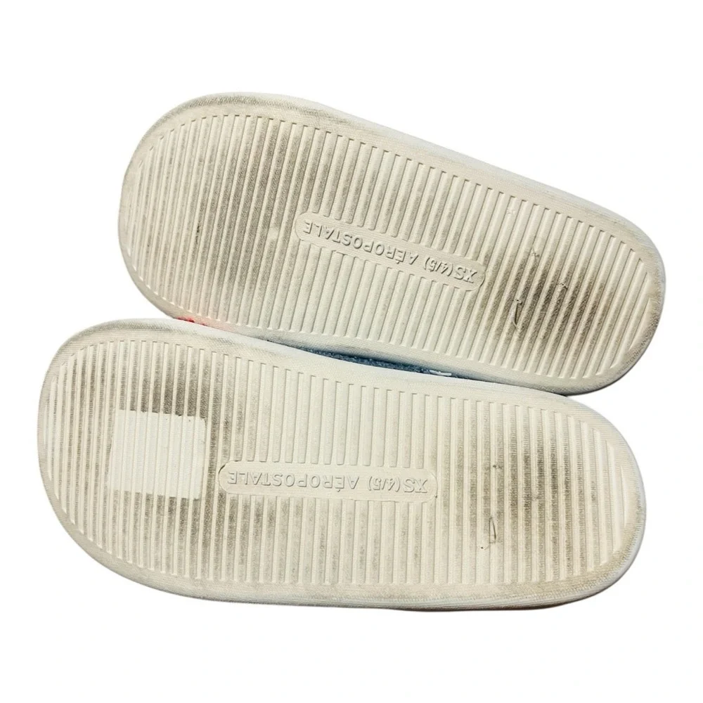 Aeropostale Fuzzy Slippers with Rainbow and Star Design